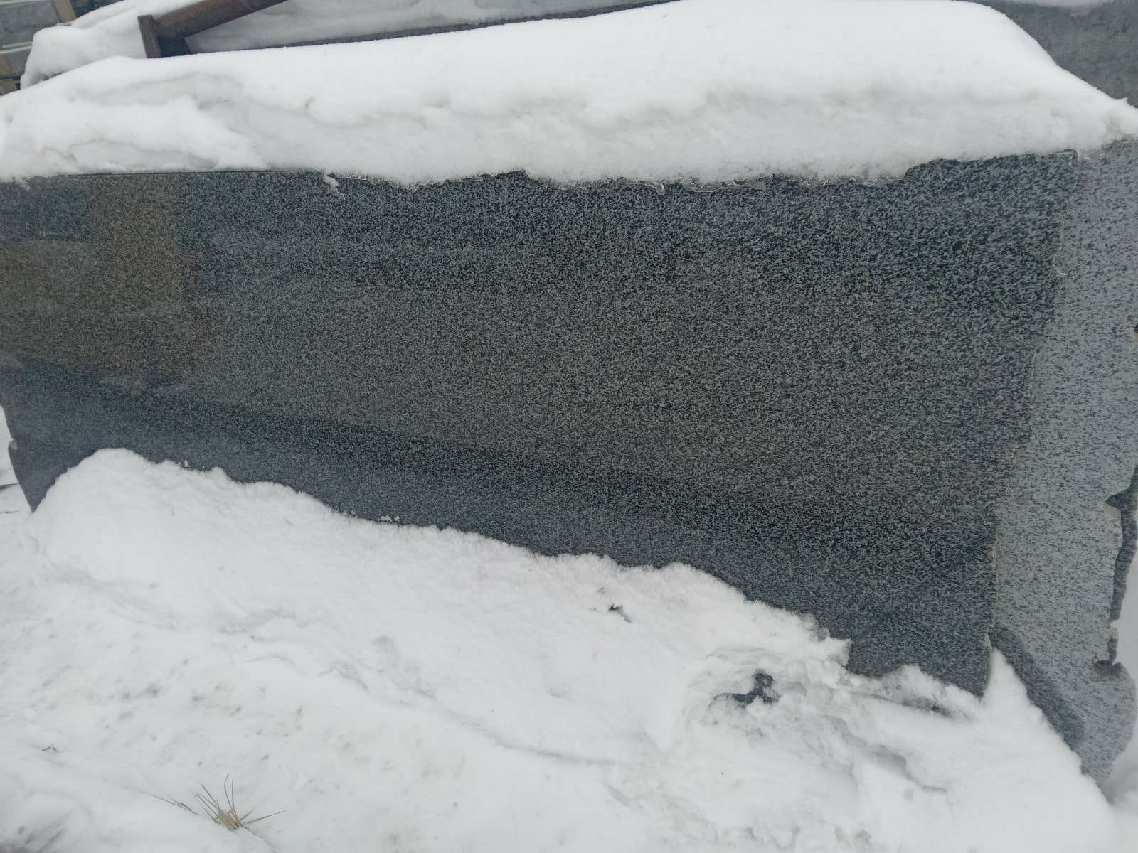 Сляби з граніту Рівне